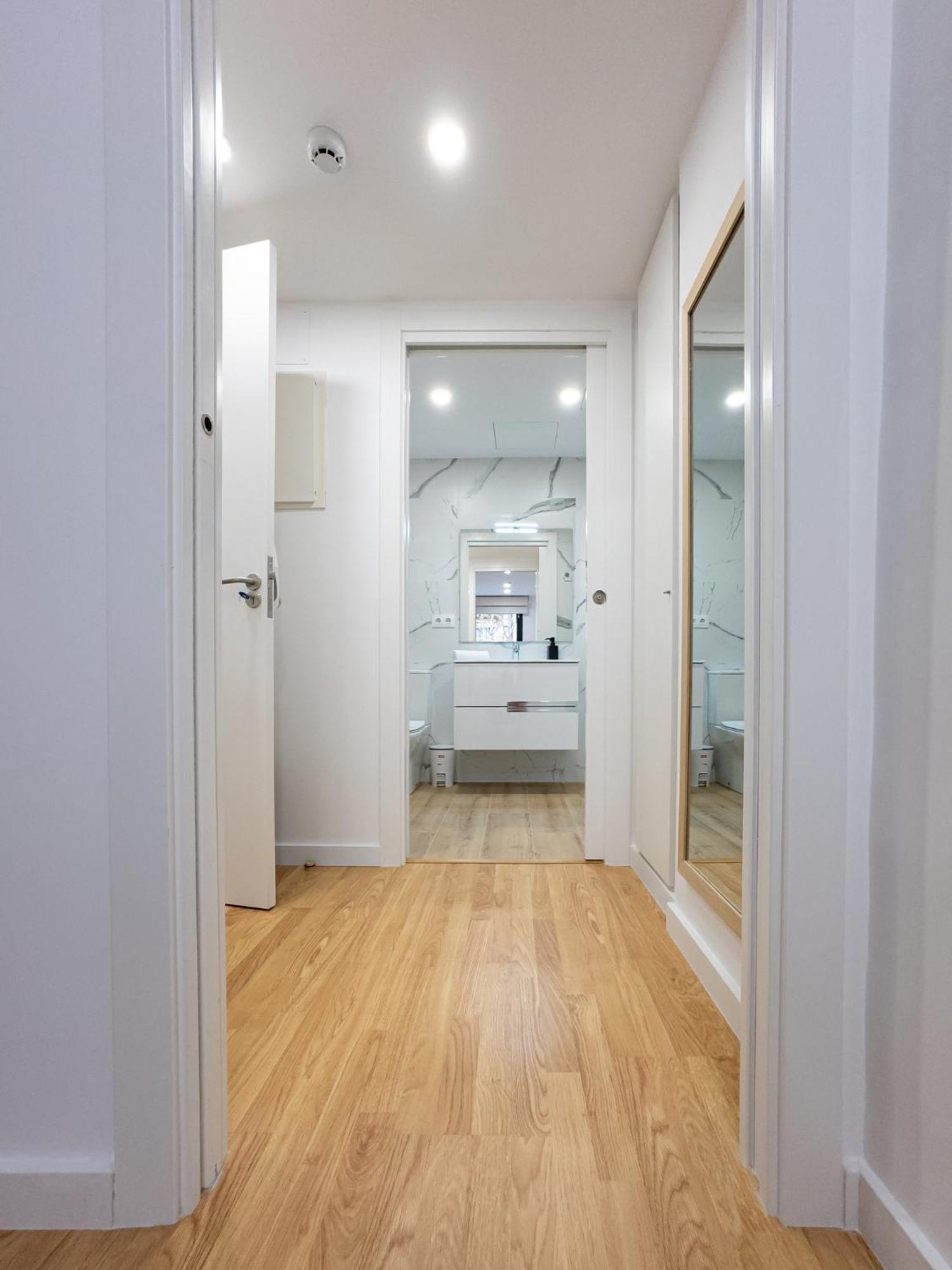 הוספיטלט דה יוברגאט Stay U-Nique Apartments Albeniz Bcn מראה חיצוני תמונה